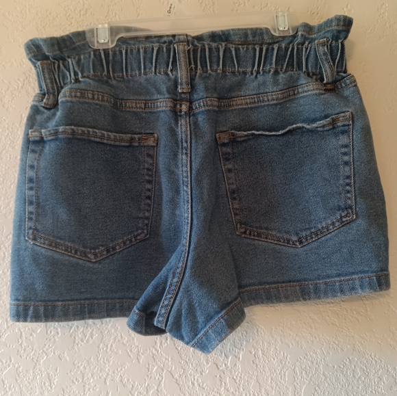 Wild Fable denim paper bag shorts high rise button fly - Medium - Picture 3 of 7